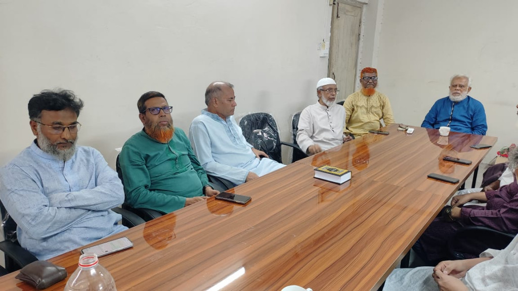 অবিলম্বে প্রাথমিক বিদ্যালয় ধর্ম শিক্ষক নিয়োগ এবং মাধ্যমিক বিদ্যালয় সহকারী মৌলভী ও হেড মাওলানা নিয়োগের দাবি ঢাকা বিশ্ববিদ্যালয়ের শিক্ষকদের