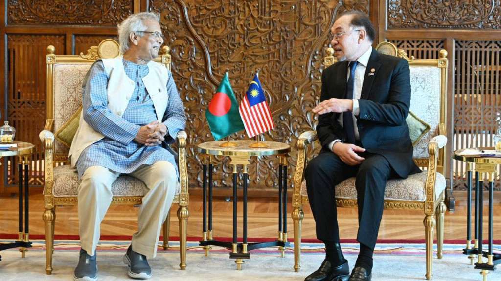 মালয়েশিয়ার প্রধানমন্ত্রীর সঙ্গে প্রধান উপদেষ্টার বৈঠক