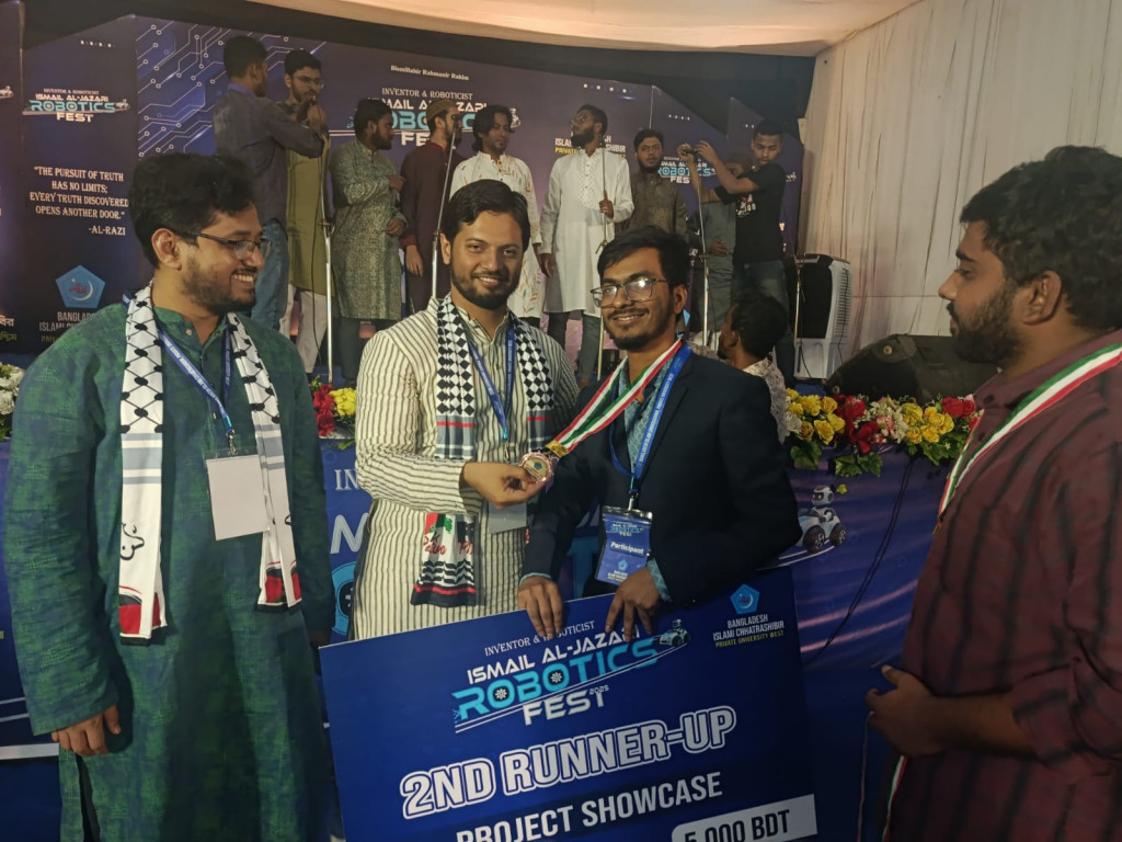 নিটারের ‘CLKBX’ রোবোটিক্স ফেস্ট ২০২৫ এ দ্বিতীয় রানার-আপ