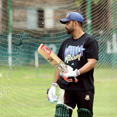 ব্যাংক অ্যাকাউন্ট থেকে টাকা তুলে নিয়েছেন সাবেক পুলিশের আইজিপি, আলামত পেয়েছে দুদক!