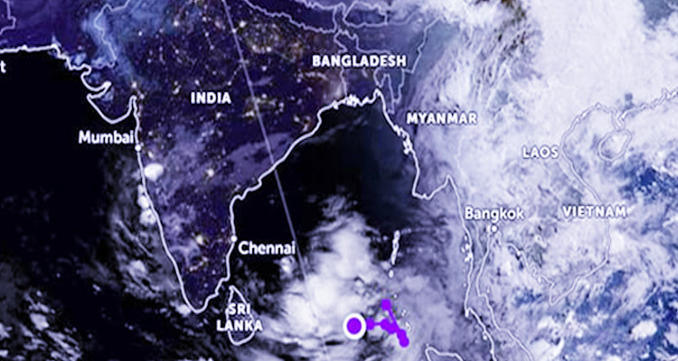 আজ দুপুরের আগেই লঘুচাপটি রূপ নিতে পারে ঘূর্ণিঝড় মোখায়