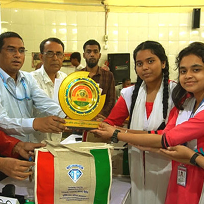 নড়াইলে দুর্নীতি প্রতিরোধে বিতর্ক প্রতিযোগিতা, বিজয়ী বালিকা উচ্চ বিদ্যালয়