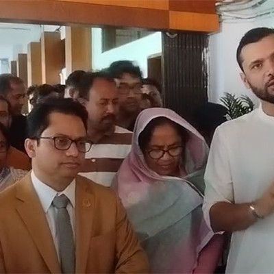 ‘ জনস্বার্থে নড়াইল পৌর উন্নয়ন কাজ চলবে’ -হুইপ মাশরাফী