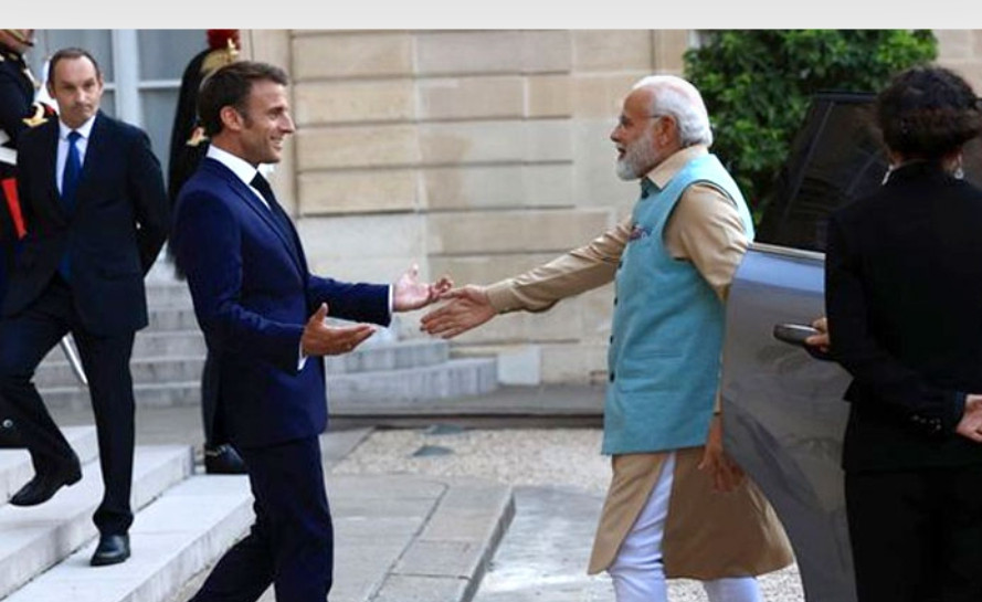 ভারত ফ্রান্সের কাছ থেকে ২৬ রাফাল যুদ্ধবিমান ও ৩ সাবমেরিন কিনছে!