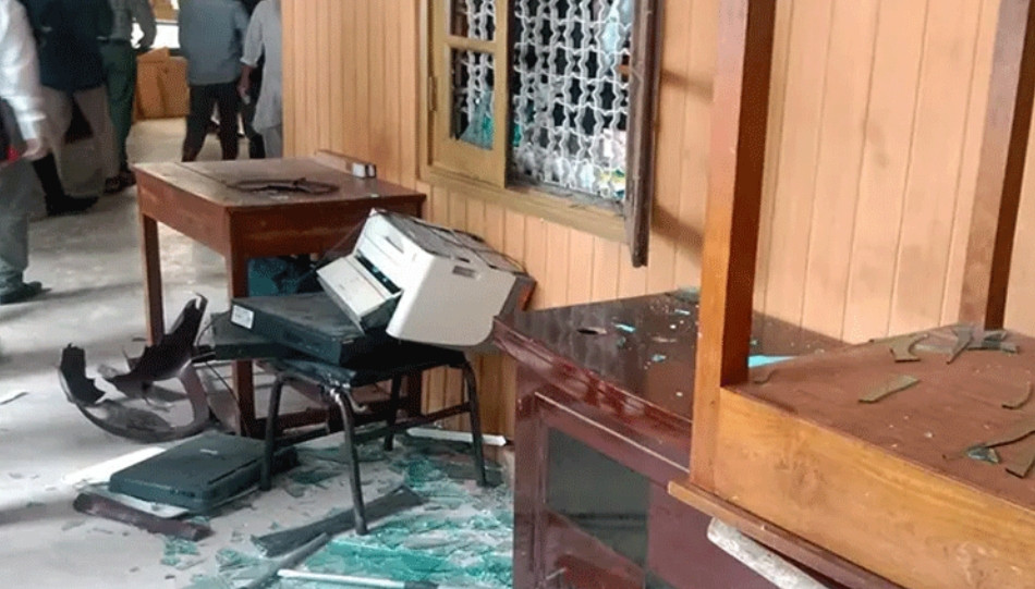 সুপ্রিমকোর্টে ভাঙচুর: বিএনপি’র ১৮ আইনজীবীর বিরুদ্ধে মামলা