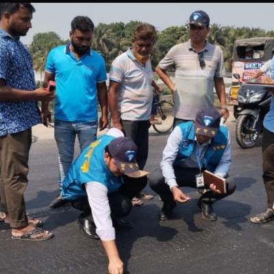 কেন গলে যাচ্ছে রাস্তার বিটুমিন, দেখে দুদক বললো ‘নিম্নমানের কাজ’