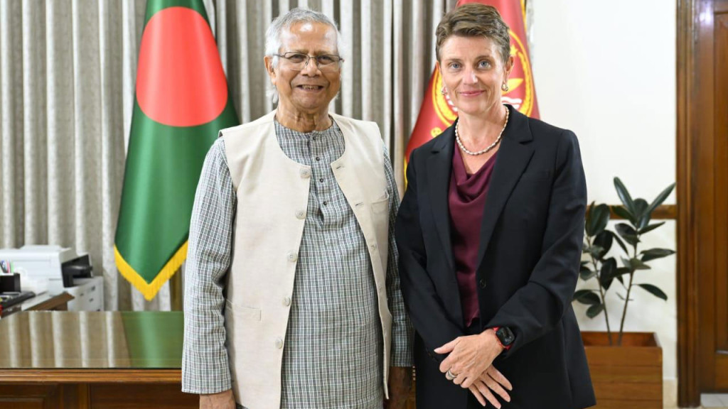 ভারত সিরিজে পেস বোলার কম নেওয়ার কারণ জানালেন নির্বাচক