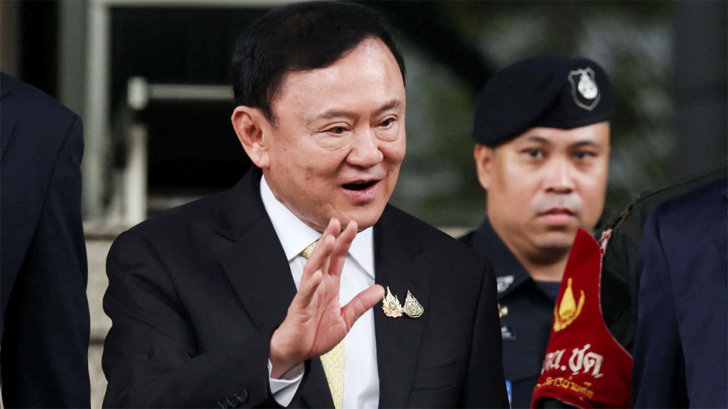 জাতিকে অস্থিরতার মধ্যে রেখে পালালেন থাইল্যান্ডের থাকসিন