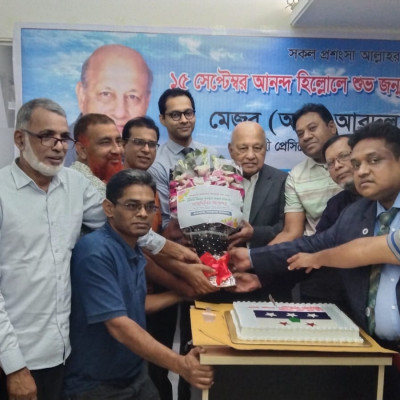 শেখ হাসিনার বিরুদ্ধে তিনটি হত্যাসহ আরো চার মামলা