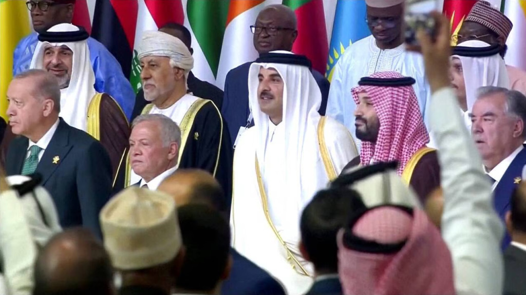 ‘ছেঁড়াস্মৃতি’