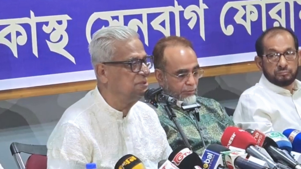 আপনার সামনে কঠিন অগ্নিপরীক্ষার নির্বাচন, প্রধান উপদেষ্টাকে জয়নুল আবদিন