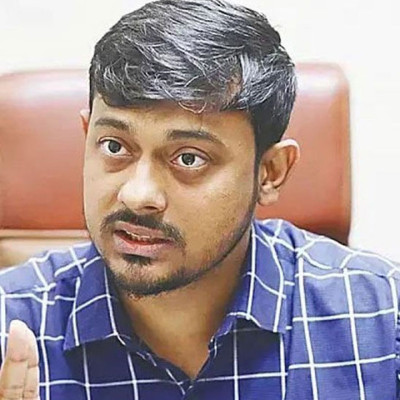 একটি দল নিজস্ব কিছু ব্যক্তিকে মানুষের উপরে চাপিয়ে দেওয়ার চেষ্টা করছে