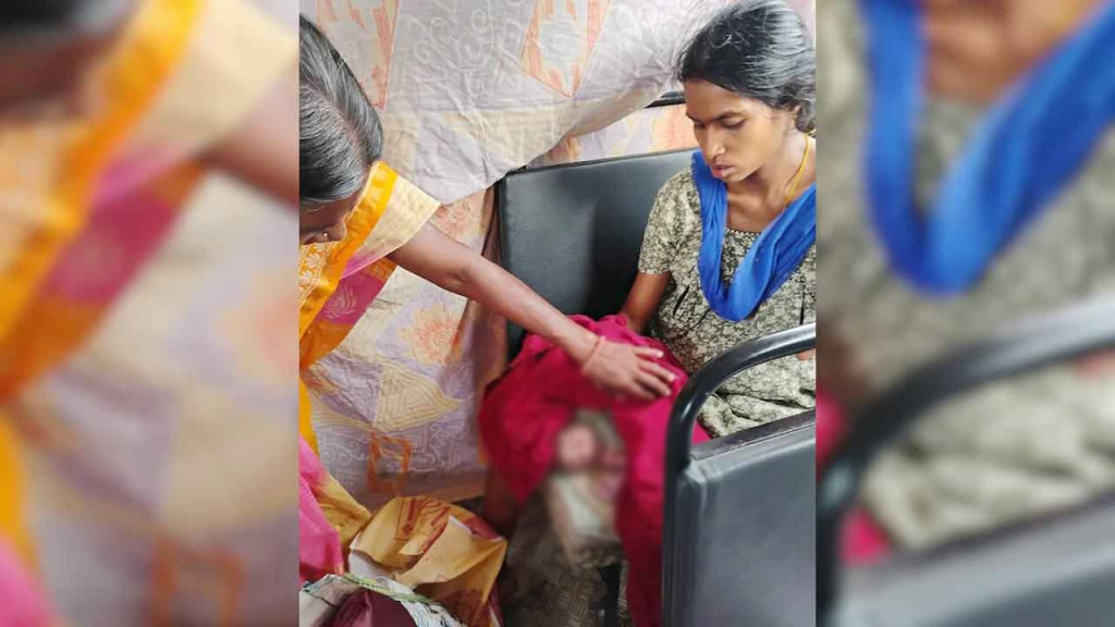 চলন্ত বাসে সন্তান প্রসব তরুণীর, এগিয়ে এলেন কন্ডাক্টর-যাত্রীরা