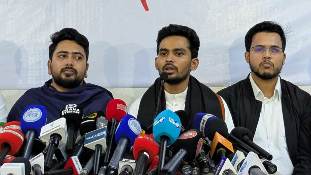 এবার নির্বাচনে অংশগ্রহণ করবেন না আসিফ মাহমুদ : নাহিদ ইসলাম