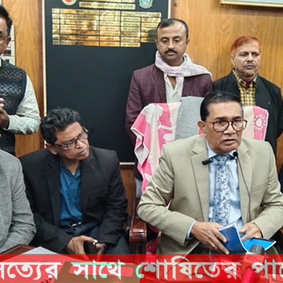 আদালতের নিষেধজ্ঞা অমান্য করে নির্মাণ কাজ চলমান রাখায় নড়াইল জেলা পরিষদের সংবাদ সম্মেলন