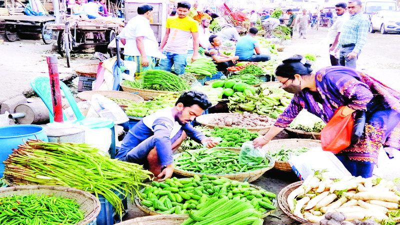 স্বস্তি ফিরতে শুরু করেছে  নিত্যপণ্যের বাজারে