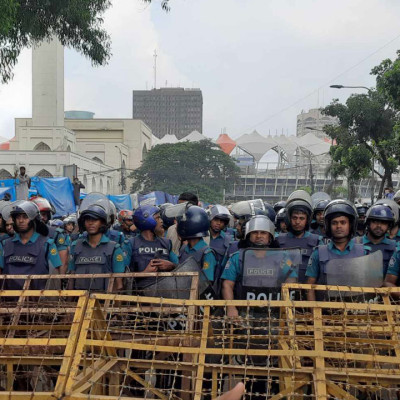 নড়াইলে ভাড়াটিয়ার ঘরে মিলল গৃহবধূর গলাকাটা মরদেহ