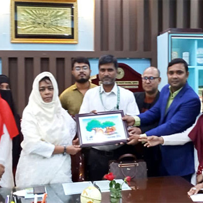 কমার্স কলেজের অধ্যক্ষ প্রফেসর ক্যাপ্টেন আনজুম সুলতানাকে বিদায় সংবর্ধনা