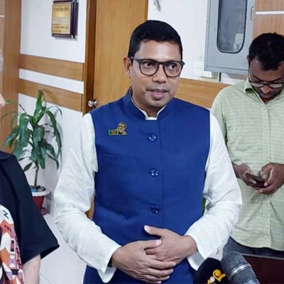 ইন্টারনেটের জনপ্রিয় ছোট ছোট প্যাকেজ চালু রাখার পক্ষে মত দিয়েছেন প্রতিমন্ত্রী জুনাইদ আহমেদ পলক