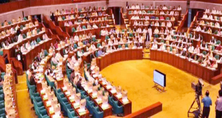 ১০ বছরে ২৬১৮১টি নদী তীরবর্তী অবৈধ স্থাপনা উচ্ছেদ  : নৌপ্রতিমন্ত্রী