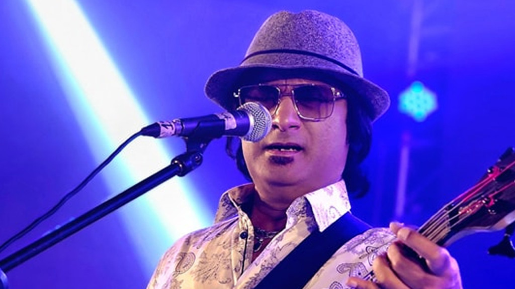 তাপপ্রবাহে হিটস্ট্রোকে প্রতিদিন মারা যাচ্ছে ১ লাখ মুরগি