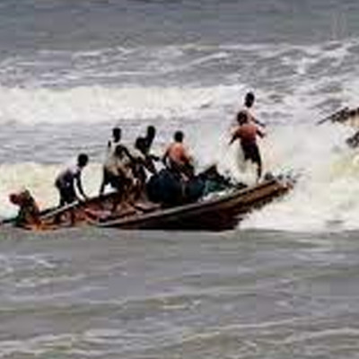 টেকনাফ-সেন্টমার্টিন নৌপথে ট্রলারডুবিতে নিখোঁজ ২ জনের মরদেহ উদ্ধার