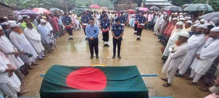 শেরপুরের বীর মুক্তিযোদ্ধা আব্দুল জব্বারকে রাষ্ট্রীয় মর্যাদায় দাফন সম্পন্ন