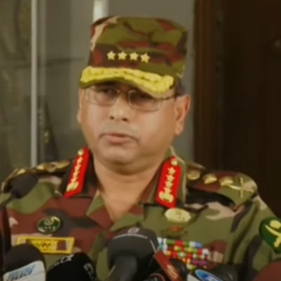 ‘১১ নম্বর জার্সিকে অবসরে পাঠানো প্রয়োজন’