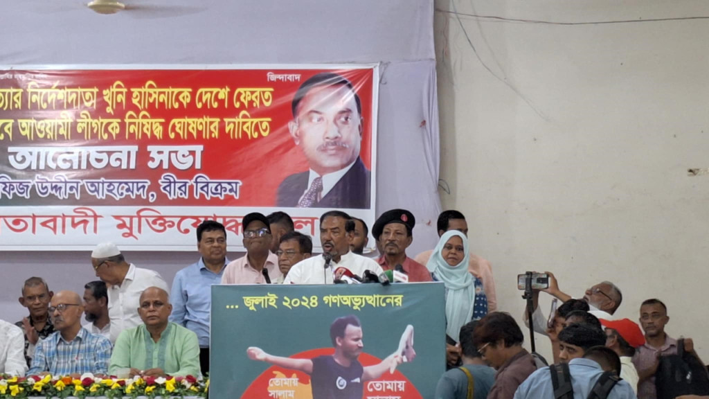 অনন্যার সঙ্গে বিচ্ছেদের পর সারার প্রেমে আদিত্য!