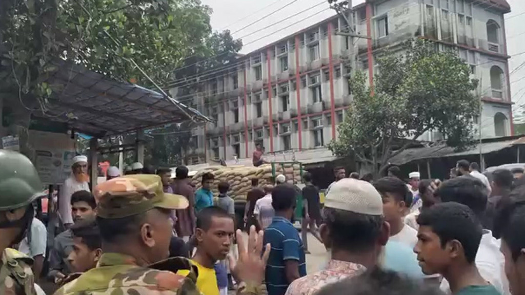 জেফারের ‘স্পাইসি’ গান নিয়ে সমালোচনার ঝড়