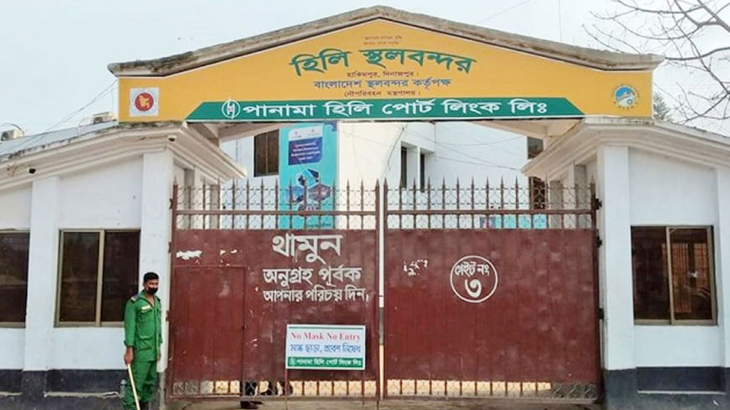 ‘প্রতিকূল’ ফ্রান্স ছাড়ছেন মেধাবী মুসলিম পেশাজীবীরা