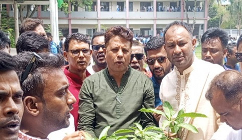 পরীমণির সেই ওয়েব সিরিজ বন্ধে আইনি নোটিশ!