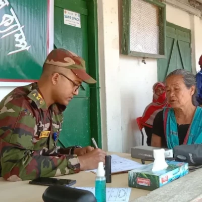 তিন পার্বত্য জেলার দুর্গম অঞ্চলে চিকিৎসা দিচ্ছে সেনাবাহিনী