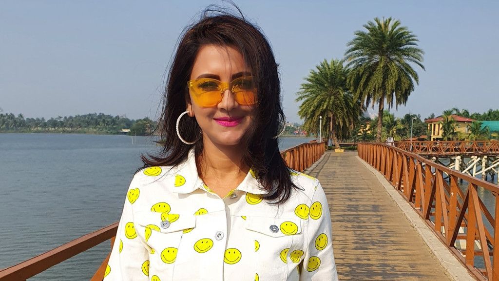 অসুস্থ রচনা ব্যানার্জি, বাতিল করলেন অনুষ্ঠান