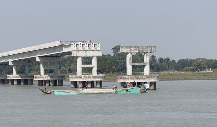 বারইপাড়া সেতু নির্মাণ ৭ বছরেও শেষ হয়নি