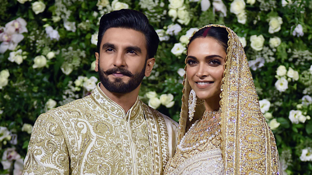 মেয়ের মুখ না দেখানোর অনুরোধ রণবীর-দীপিকার