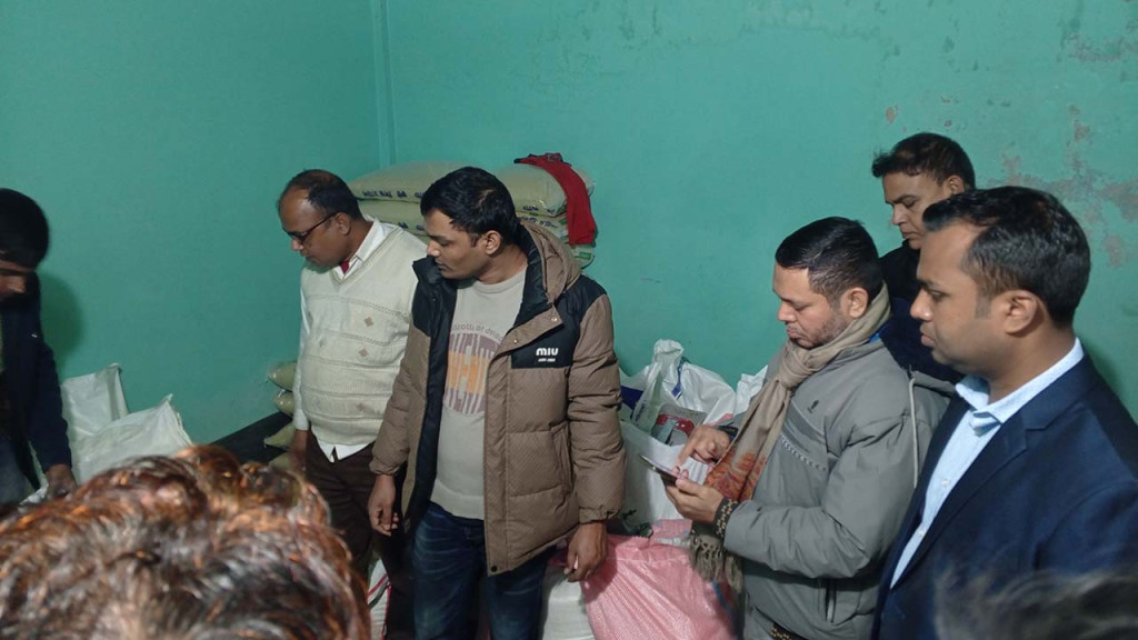 দিনাজপুরে ওএমএসের ১৫৪০ কেজি চাল ও ৯৫০ কেজি আটা জব্দ