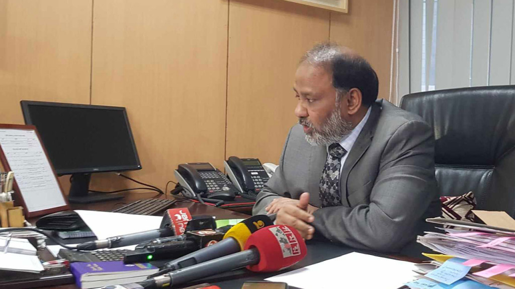 রাজনৈতিক প্রভাবমুক্ত থেকে ঋণ খেলাপিদের ধরা হবে