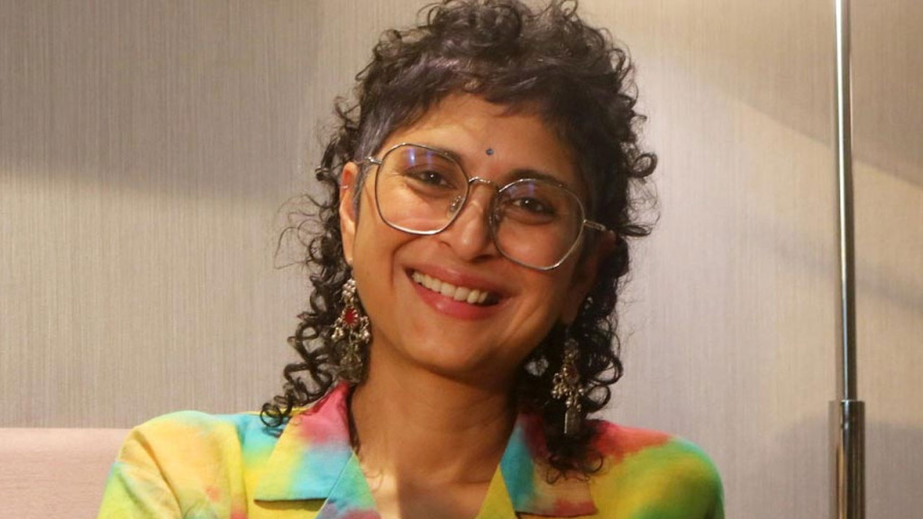 কেউ ঘোমটা টানতে পারেন, কেউ চাইলে বোরকা বা বিকিনিও পরতে পারেন