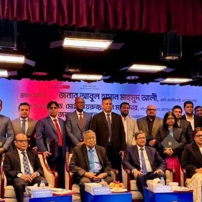 কাস্টমসের সার্টিফিকেট অব মেরিট পেলেন যারা