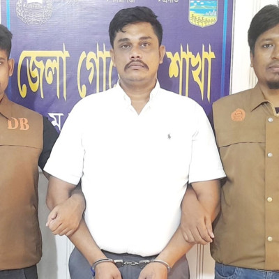 ভুয়া সচিব পরিচয়ে চাকরি দেওয়ার নামে হাতিয়ে নিতেন লাখ লাখ টাকা