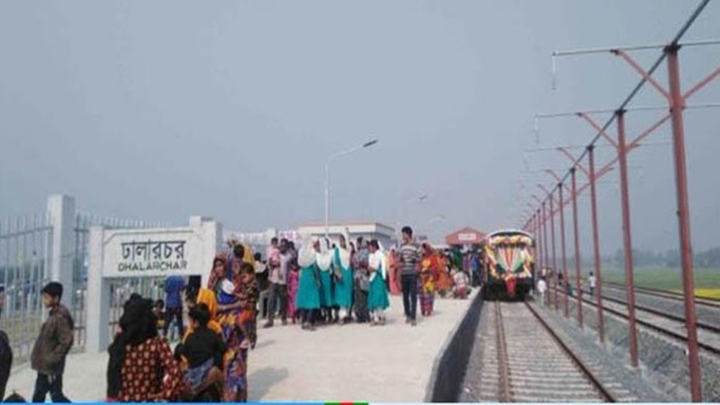 ঢালারচর এক্সপ্রেস ট্রেনের ২টি বগি লাইনচ্যুত, চলছে উদ্ধার কাজ