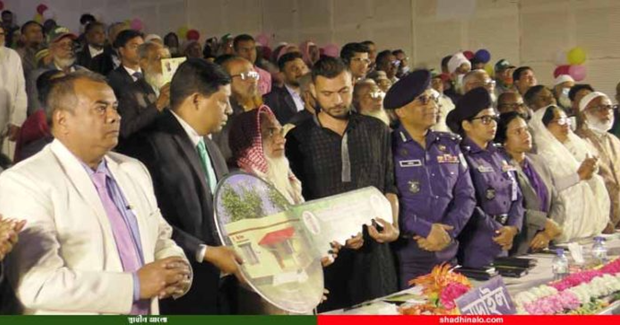 নড়াইলে প্রথম ধাপে ‘বীর নিবাস’ পেলেন ৮৭ জন মুক্তিযোদ্ধা