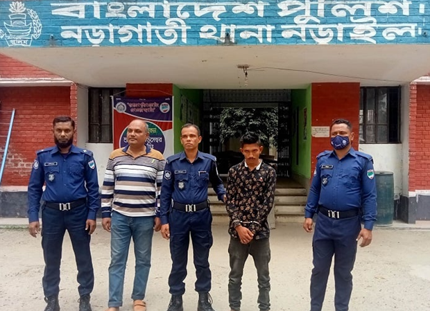 নড়াইলে পুলিশের অভিযানে ইয়াবাসহ মাদক কারবারি আটক