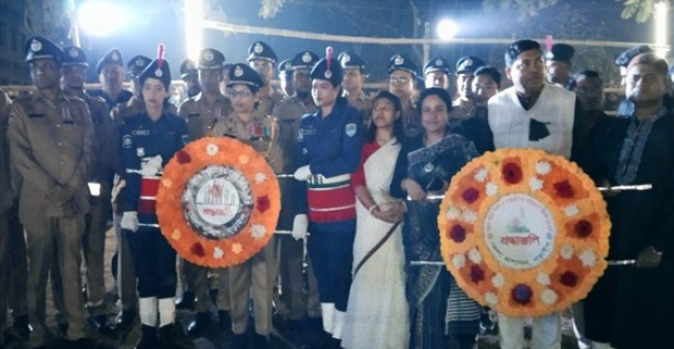 নড়াইলে আন্তর্জাতিক মাতৃভাষা দিবসে শহিদ মিনারে পুস্পমাল্য অর্পণ