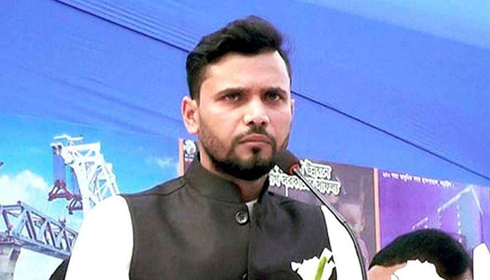 বাস মালিকদের সতর্ক করলেন নড়াইল এক্সপ্রেস