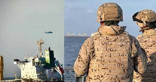 জিম্মি বাংলাদেশি জাহাজের কাছে ইইউ নেভাল ফোর্সের যুদ্ধজাহাজ