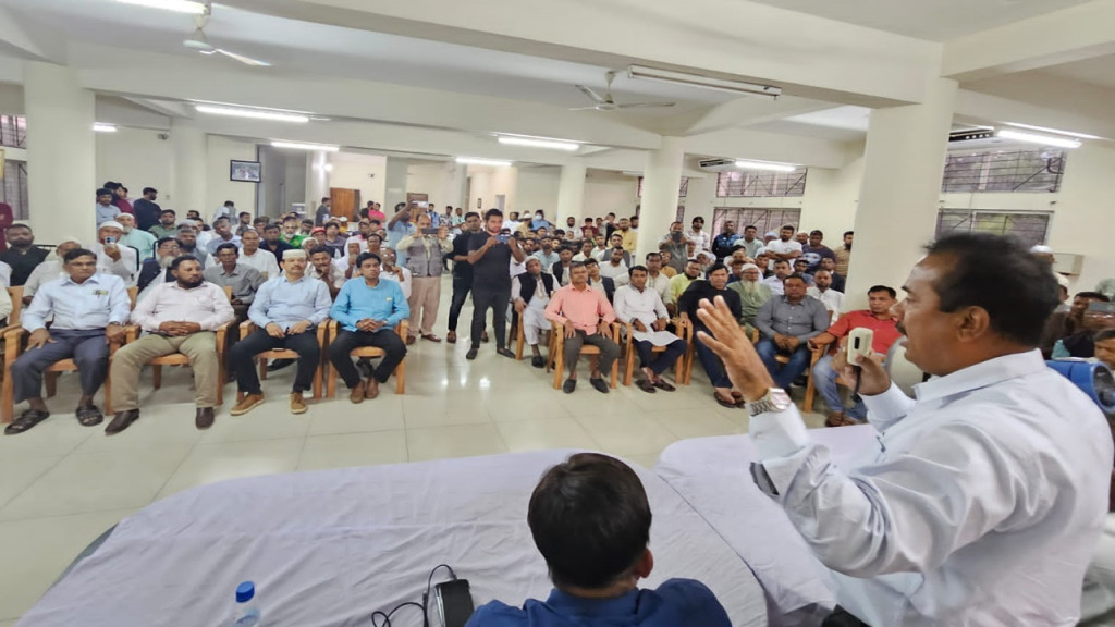 জনপ্রতিনিধি ও কর্মীদের মুখোমুখি নৌকার প্রার্থী আবদুস সবুর