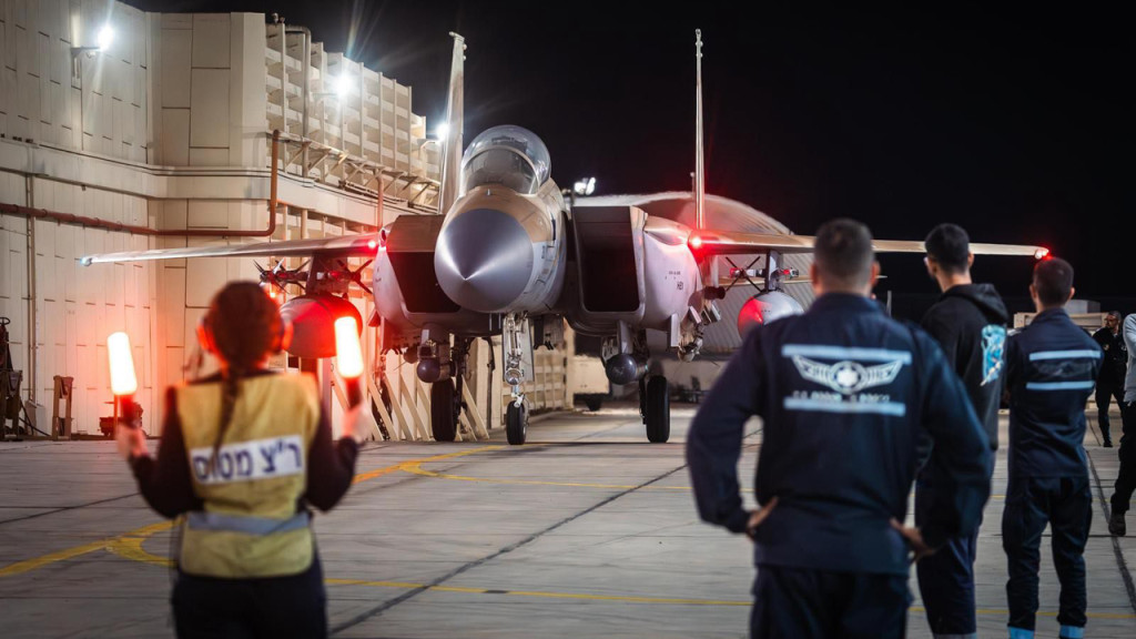 ড্রোন-ক্ষেপণাস্ত্র যেভাবে ভূপাতিত করল ইসরায়েল, ভিডিও প্রকাশ