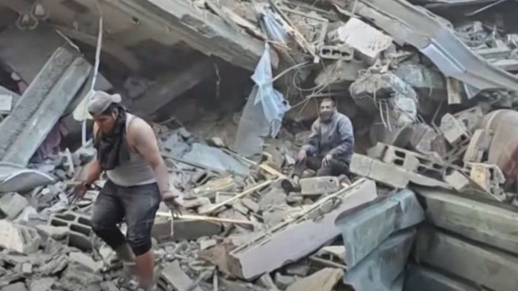 শরণার্থী ক্যাম্পে ইসরায়েলের ভয়াবহ হামলা, বহু হতাহতের শঙ্কা